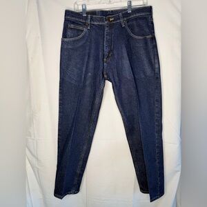 Wrangler Men's Jeans - Regular Fit Straight Leg Dark Blue Denim. Size 33 x 30